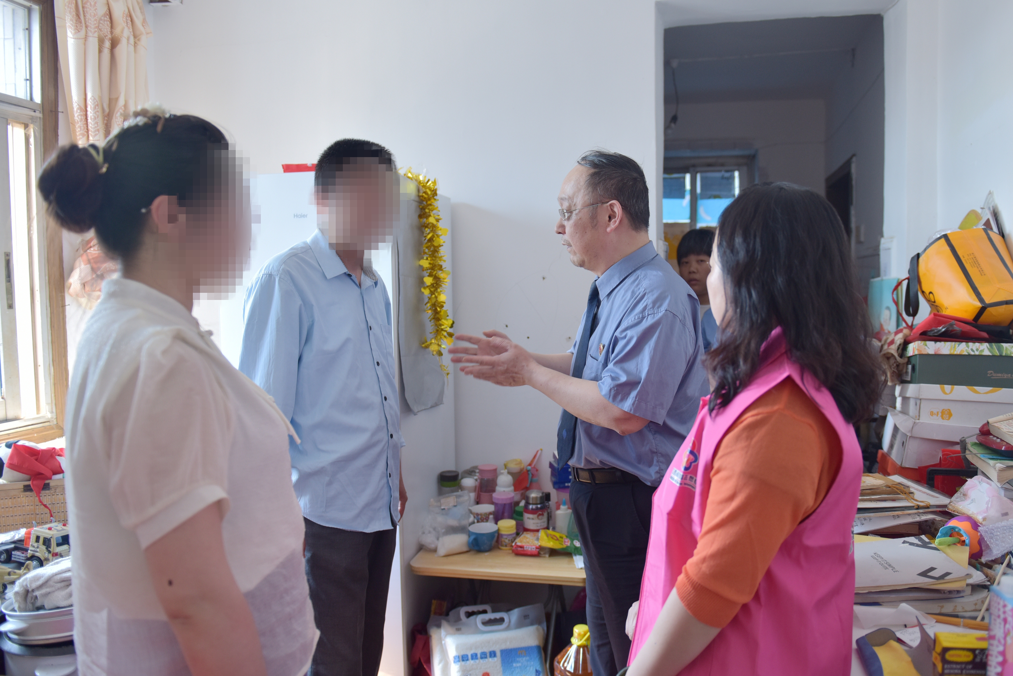 与妇联、社区跟踪回访.jpg